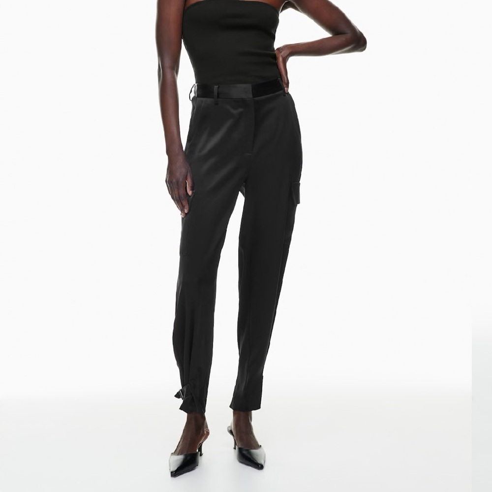 Aritzia Babaton Black Refined Satin Cargo Pant Size 4